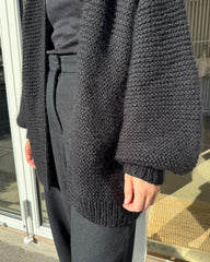 Closeup af ærmet på sort Ballonjakken