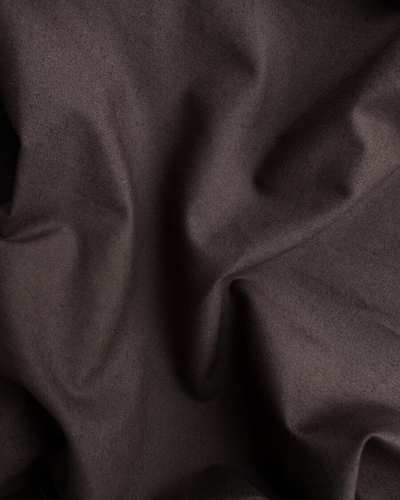 Close up af brun for 58 cm med rund bund