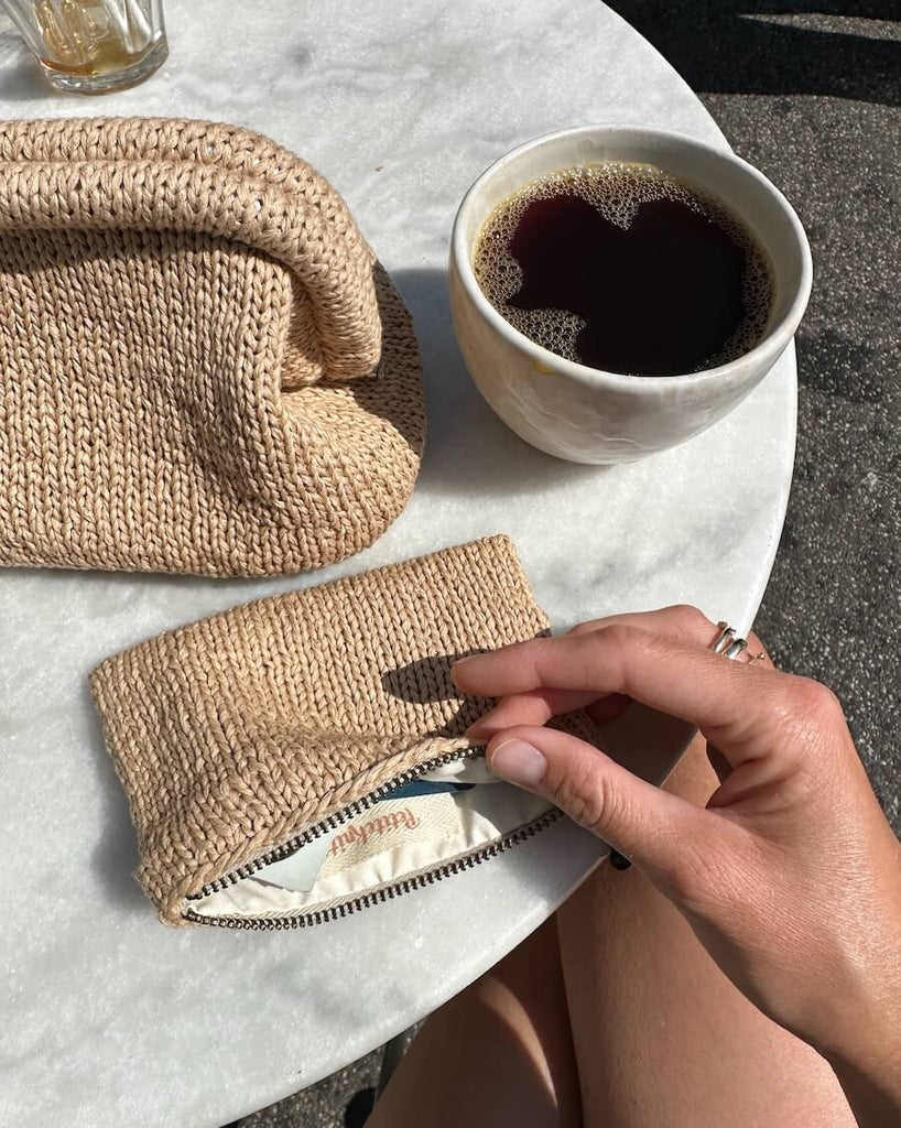 Closeup af åben Cleo pung