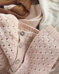 Detaljebillede af lyserødt Ellens Legesæt