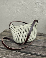 Flroence bag med mørk læderstrop  stående