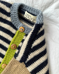 Closeup af flerfarvet Holger Cardigan