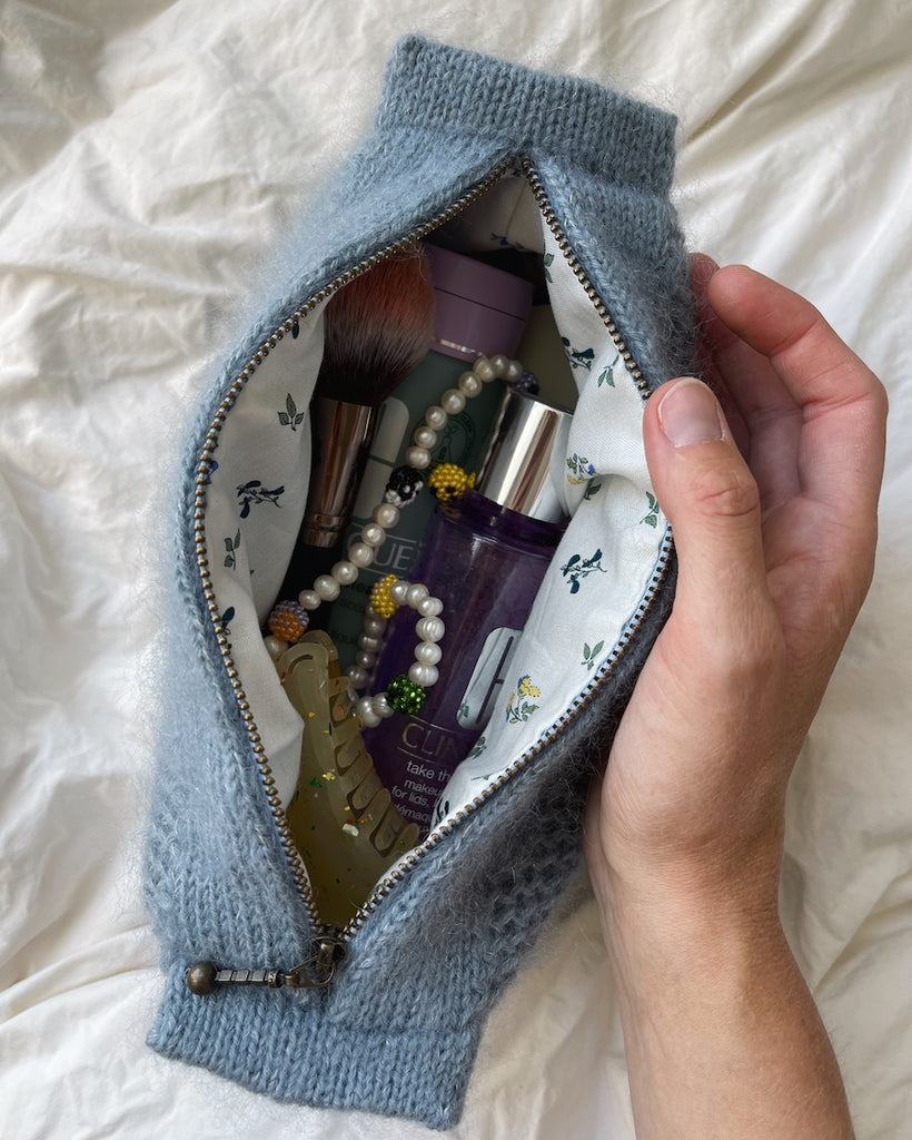 Blå Honey Clutch stående åben