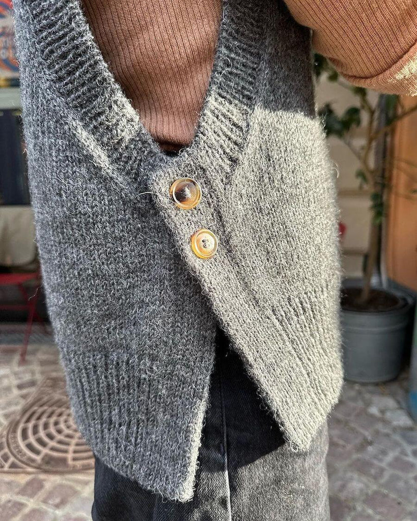 Detaljebillede af grå Lulu Slipover