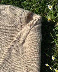 Detaljebillede af beige Poppy Tee Junior