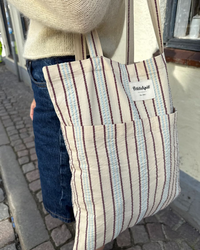 Knitter's Tote Bag i farven Seersucker Twin Stripe