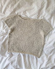 Liggebillede af hvid Wave Tee