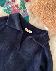 Detaljebillede af blå Elisabeth Blouse