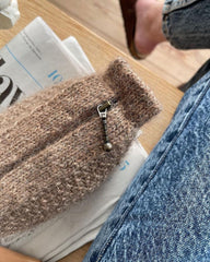 Closeup af brun Marie Clutch