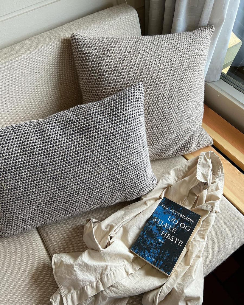 Marie pillow med  40x60 cm  og 50x50 cm med bagbeklædning