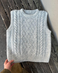 Liggebillede af lysegrå Moby Slipover