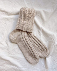 Sammenfoldede hvide Sunday Socks