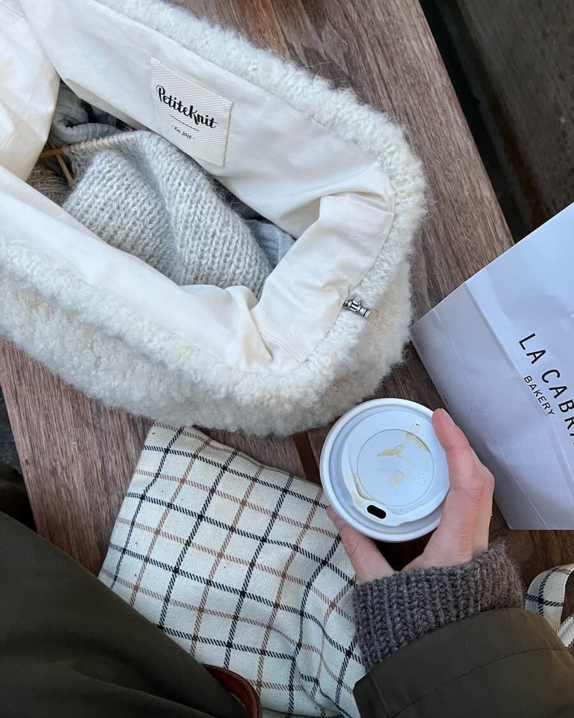 Hvid åbentstående Teddy Clutch