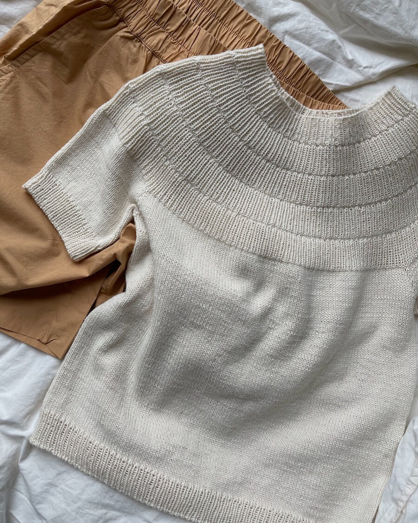 Closeup af hvid Anker Tee