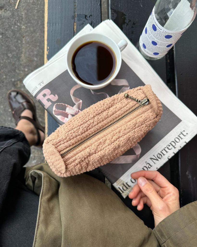 Knitter's Tool Clutch  - Praline Seersucker