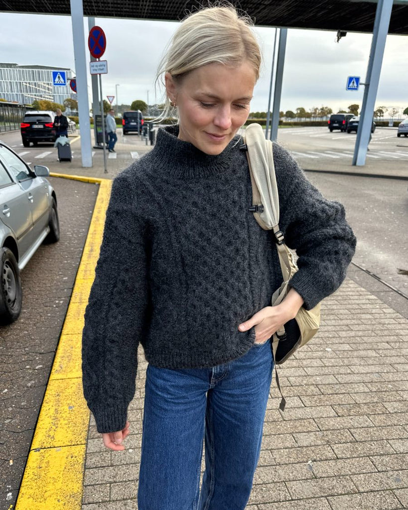 Sweater in jeans hotsell