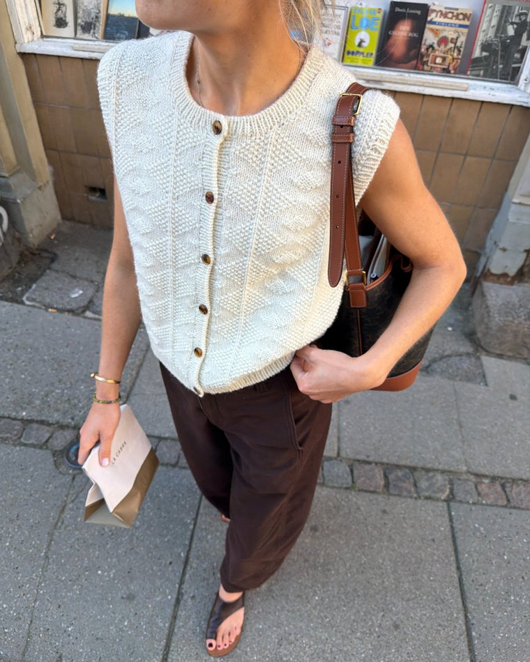 Esther Vest