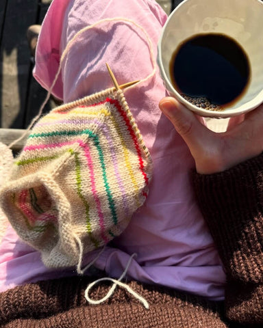 Procesbillede af multifarvet Frankie Sweater Baby