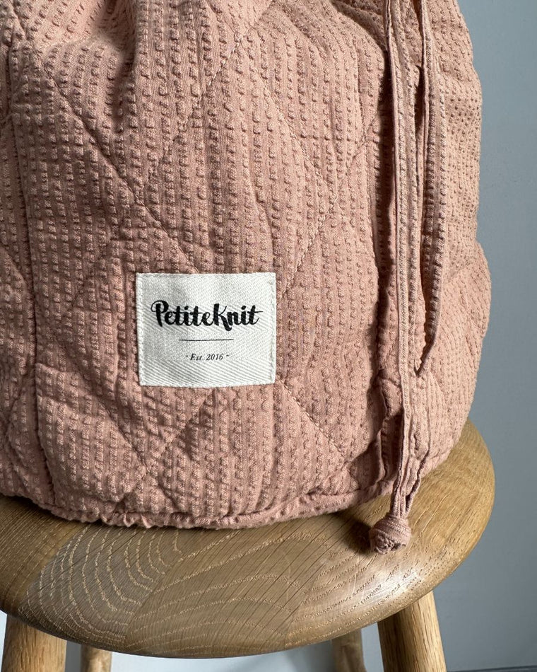 Get Your Knit Together Bag Grand - Praline Seersucker - Wholesale