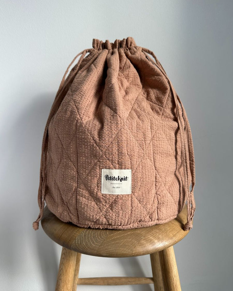 Get Your Knit Together Bag Grand - Praline Seersucker - Wholesale