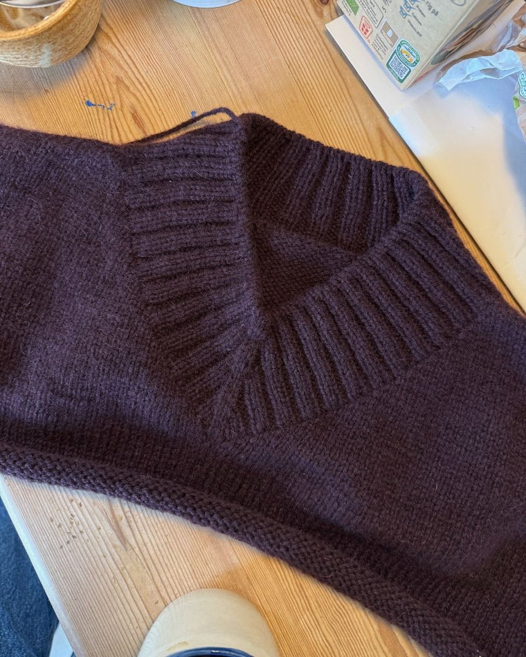 Hannah Sweater V-neck