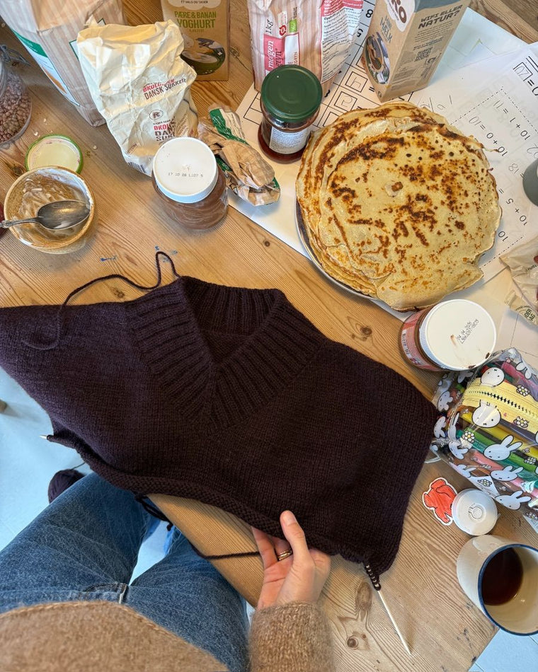 Procesbillede af bordeaux Hannah Sweater V-neck