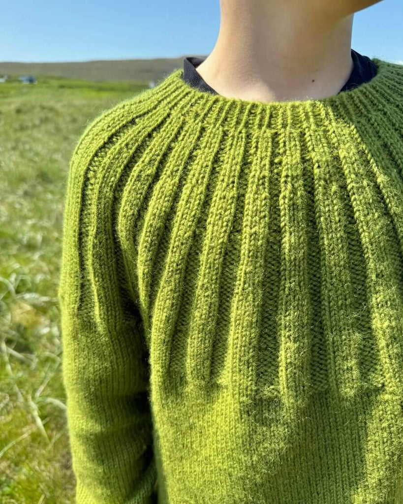 Detaljebillede af grøn Haralds Sweater