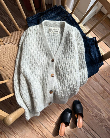 Liggende grå Jenny Jacket V-neck