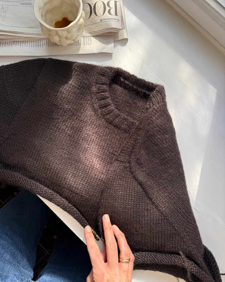 Procesbillede af brun Niels Sweater