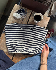 Procesbillede af blå og hvid Olga Blouse