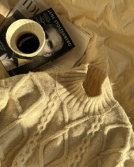 Procesbillede af hvid Saga Sweater