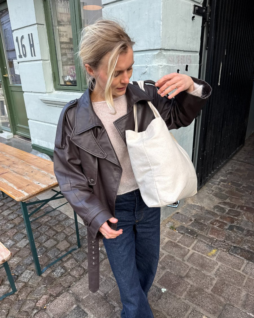 Kvinde med Signature Shopper