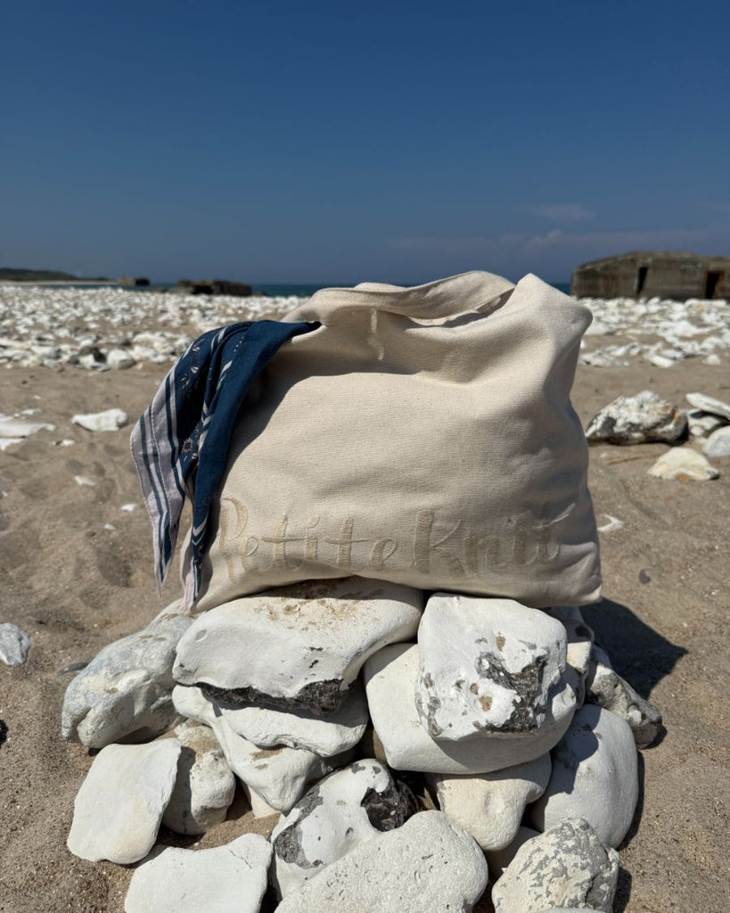 Signature Shopper i canvas på stranden