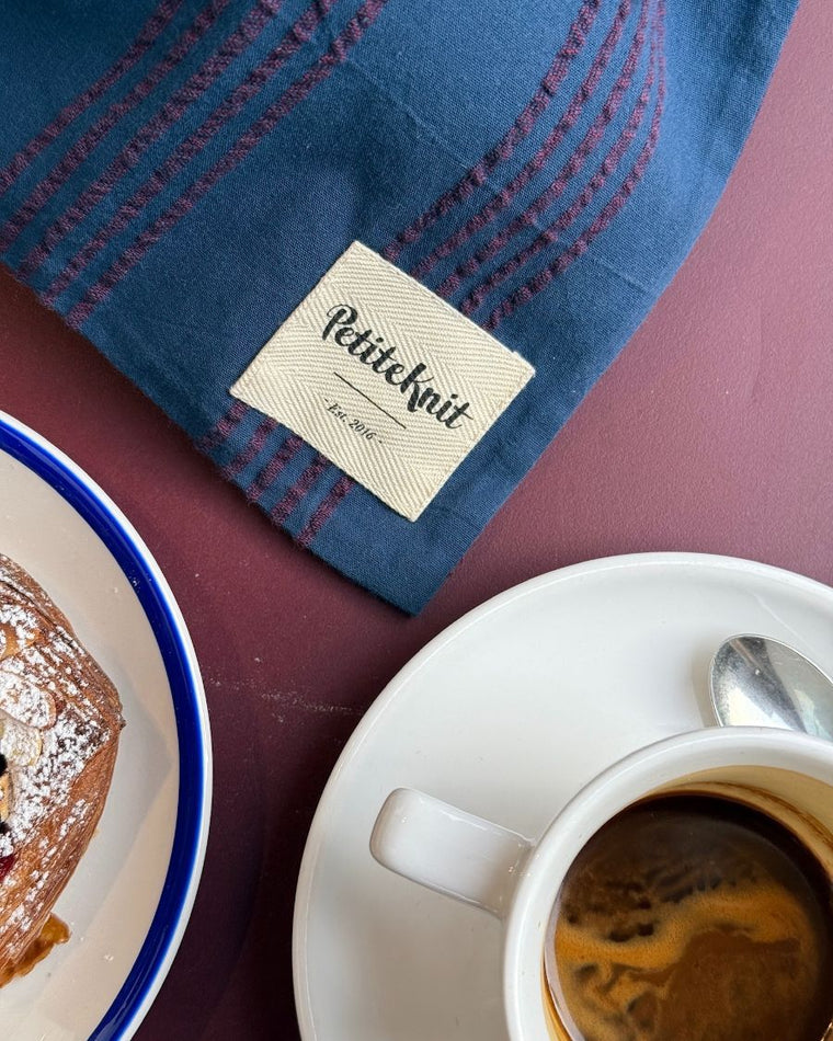 Knitter's String Bag i farven Night Shadow