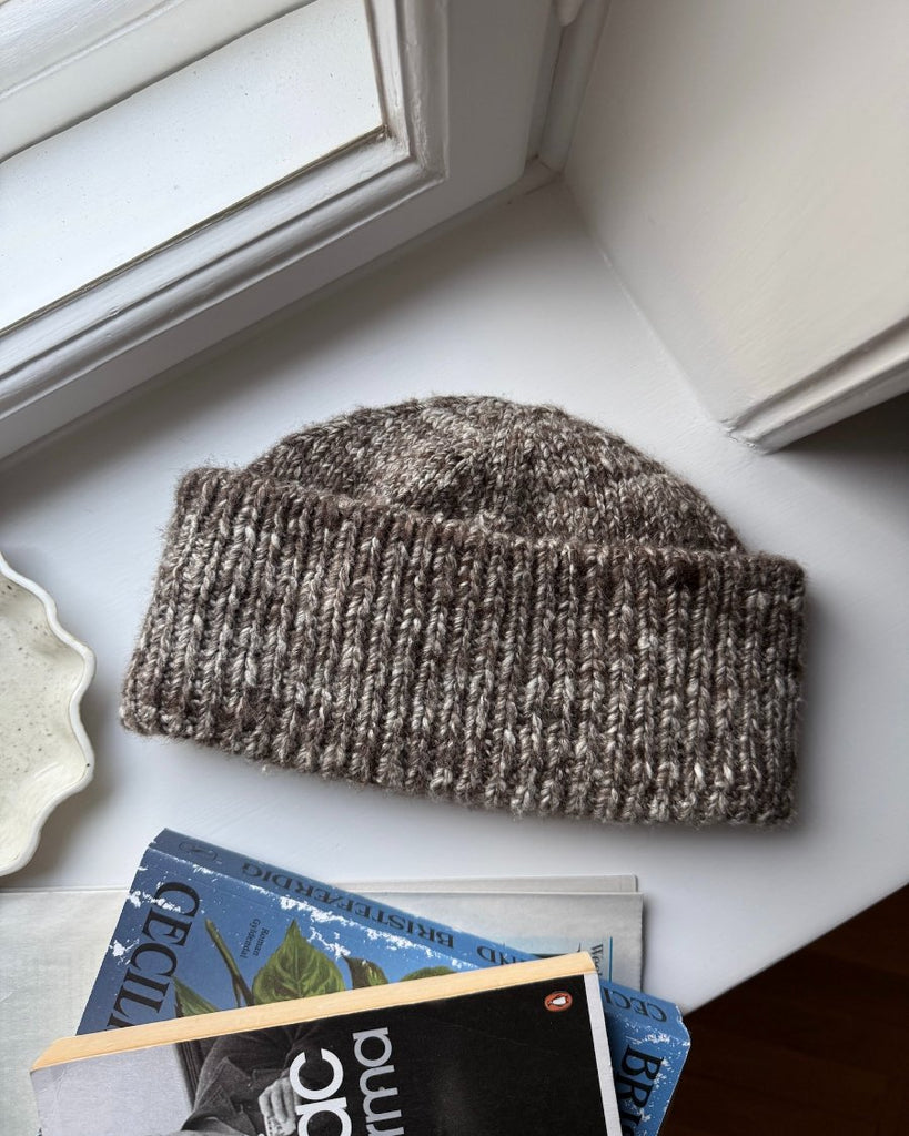 Gråmeleret Terrazzo Hue liggende i vindueskarm