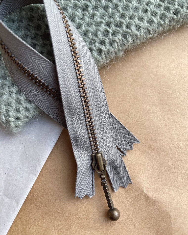 Zipper 23 cm - Flint - Wholesale