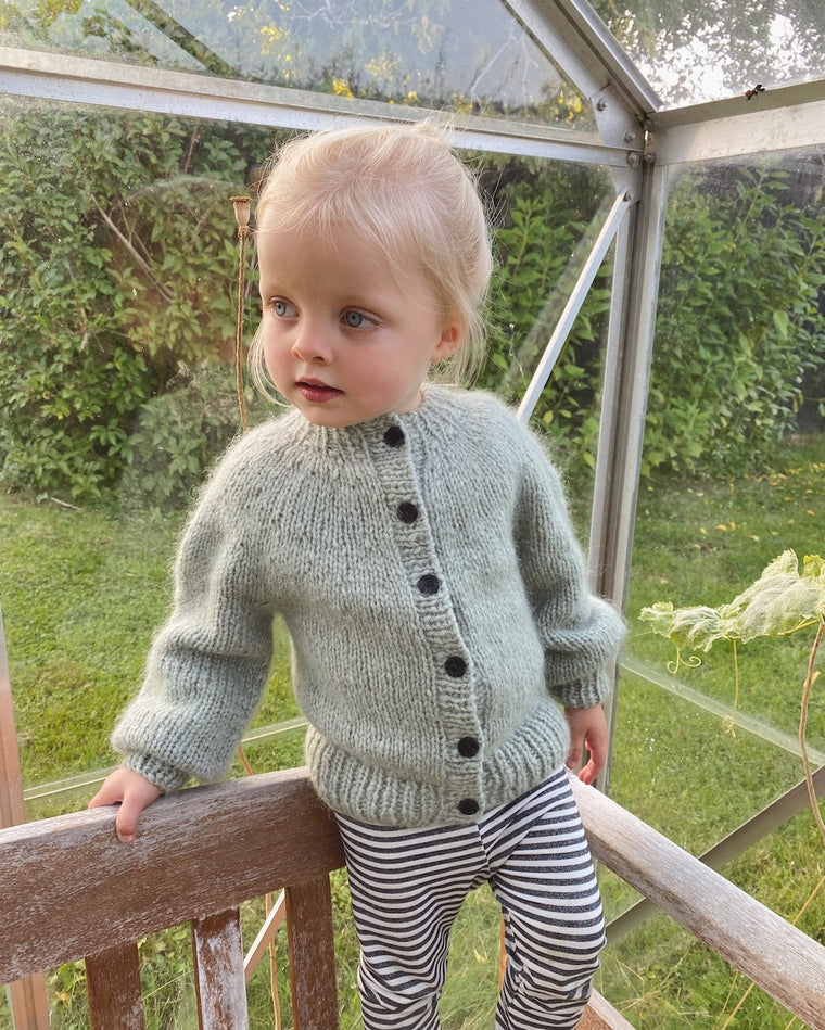 Novice Cardigan Mini - Chunky Edition - Händler