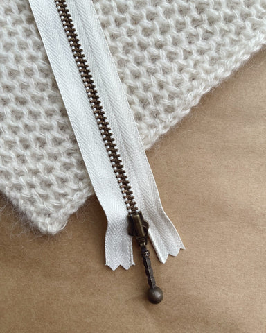 UDENLANDSKE FORHANDLERE Zipper 14 cm - Mother of pearl - Wholesale