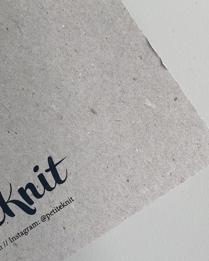 Petiteknit 2. sorterings mappe med fejl i kanten