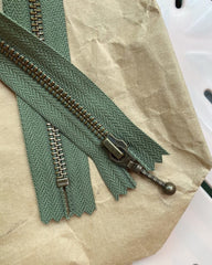 Reißverschluss 35 cm - Jägergrün