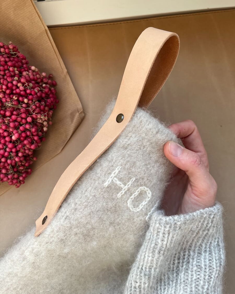 Detaljebillede af grå Julesok