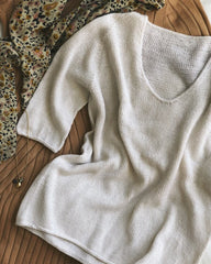 Liggende hvid Kumulus Tee